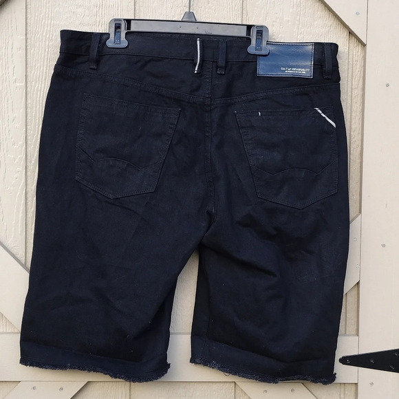 Cult of Individuality Logan Short Jean Shorts Men 38 Black Raw Hem Button Fly - Picture 5 of 11